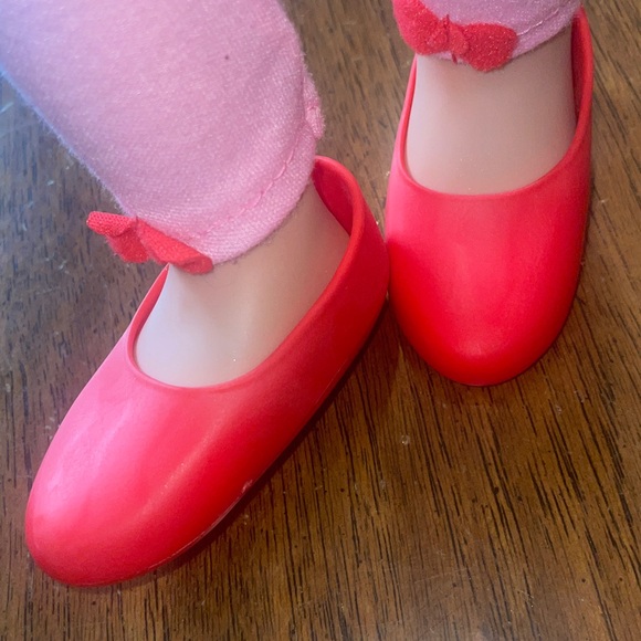 Hello Kitty Doll - Picture 6 of 6